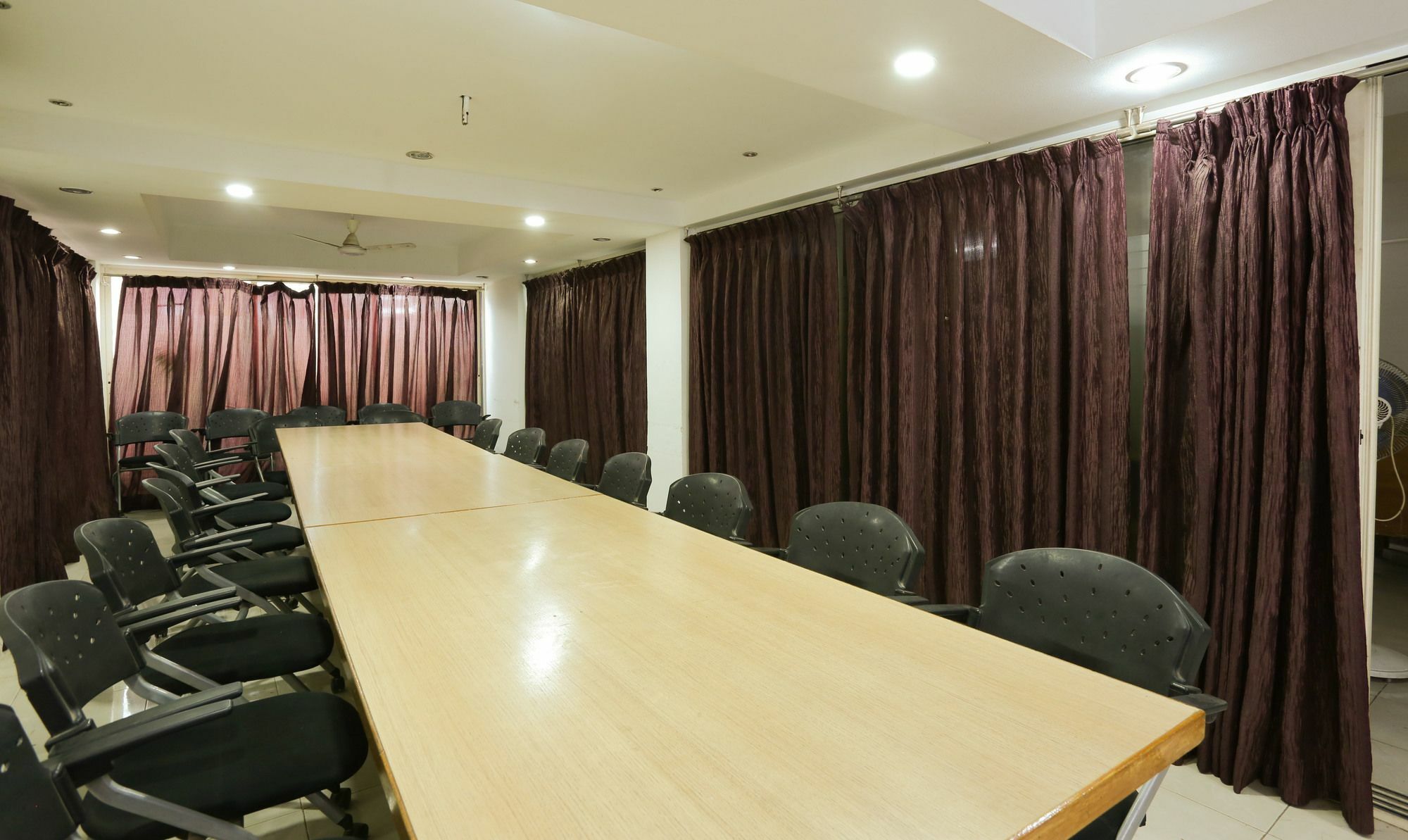 Itsy Hotels Hill View Ex Pune Extérieur photo