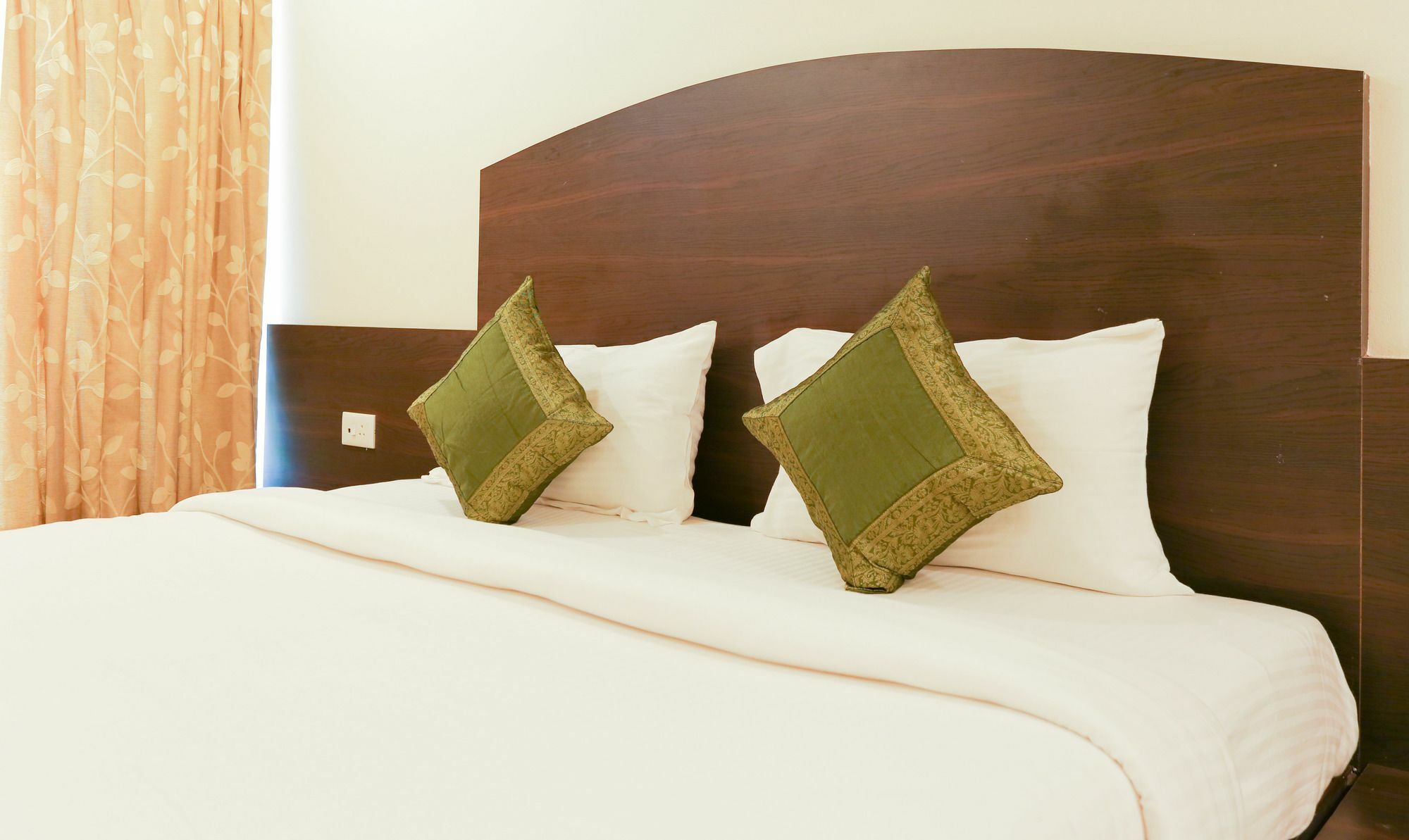 Itsy Hotels Hill View Ex Pune Extérieur photo