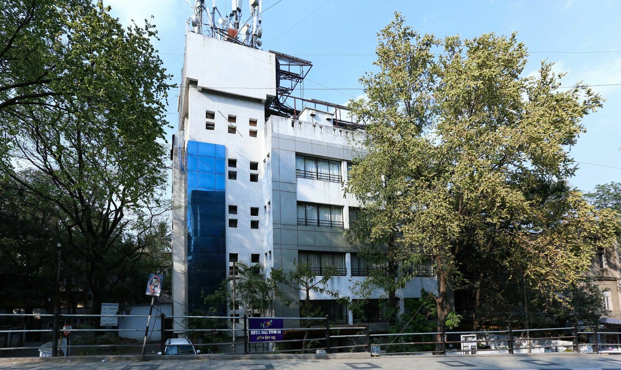 Itsy Hotels Hill View Ex Pune Extérieur photo