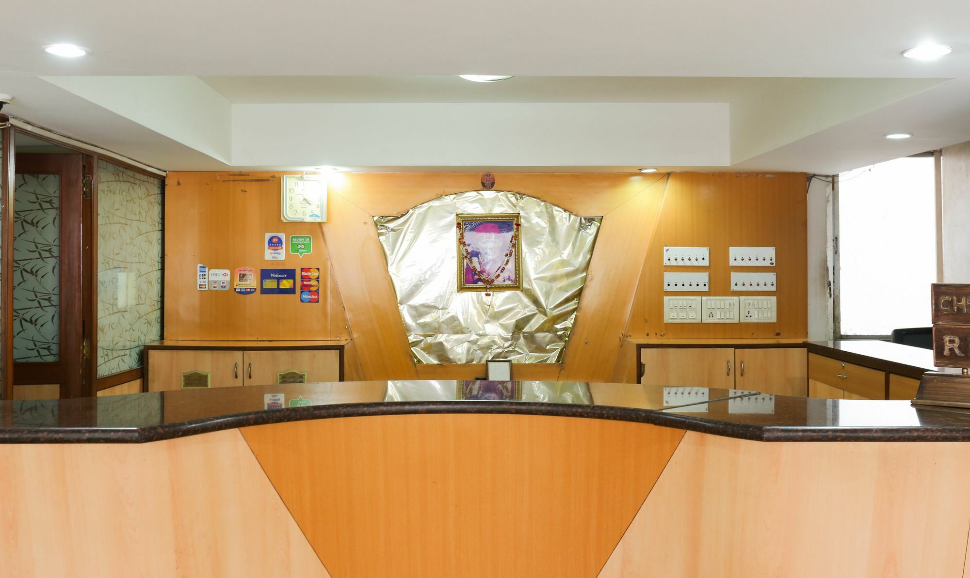Itsy Hotels Hill View Ex Pune Extérieur photo